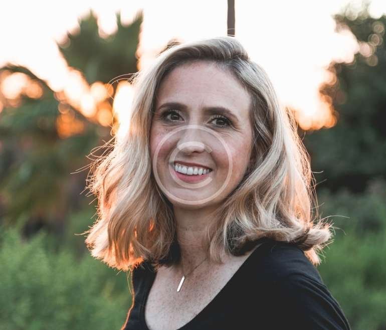 Lora Morris